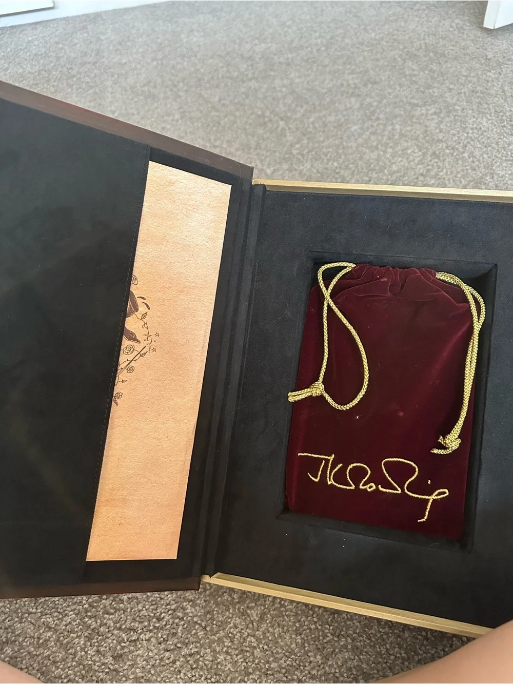 The Tales of Beedle the Bard by JK Rowling Collector's Edition Box w/ Prints